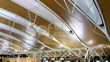 上海浦东机场绿可木吊顶