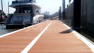 上海客运码头木塑地板