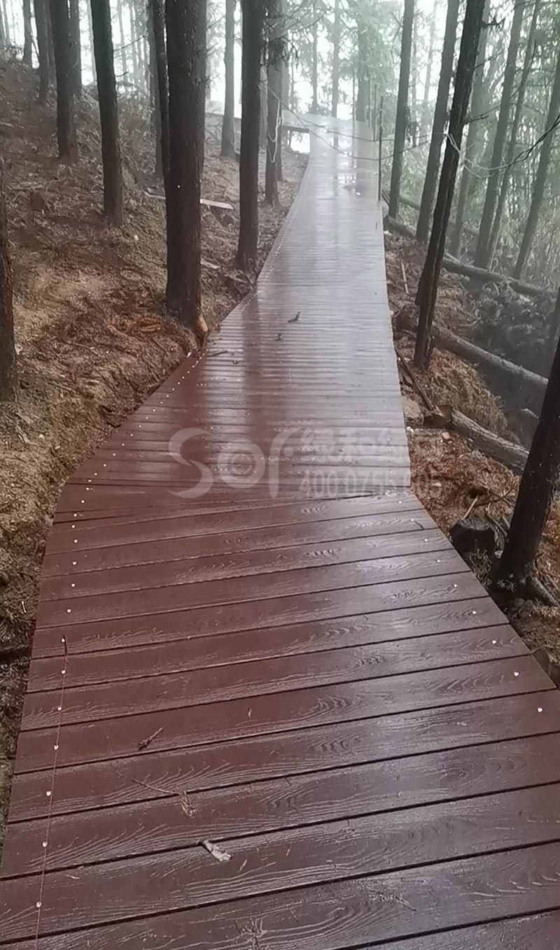 深压纹方孔塑木地板