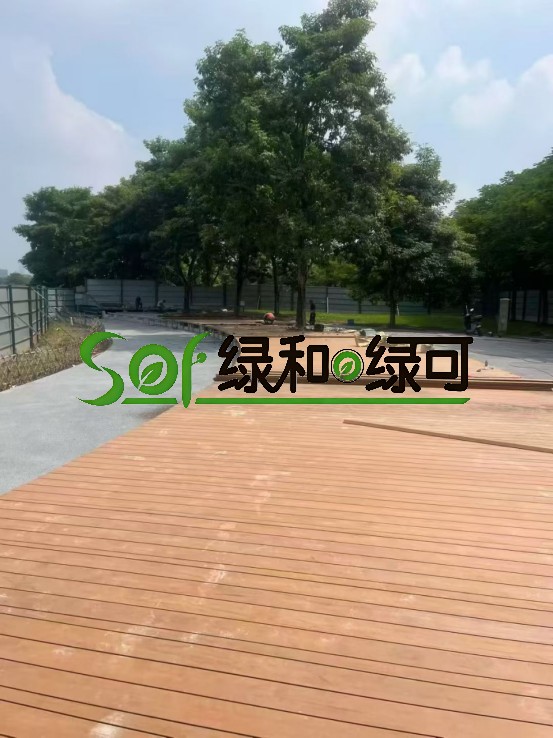 江苏宿迁市政工程打样案例：100㎡钢塑地板打造市政户外铺装标杆